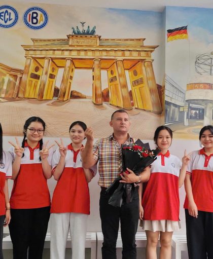 z7256299839166_759b4a70a6a917a8a2a18738332aef36